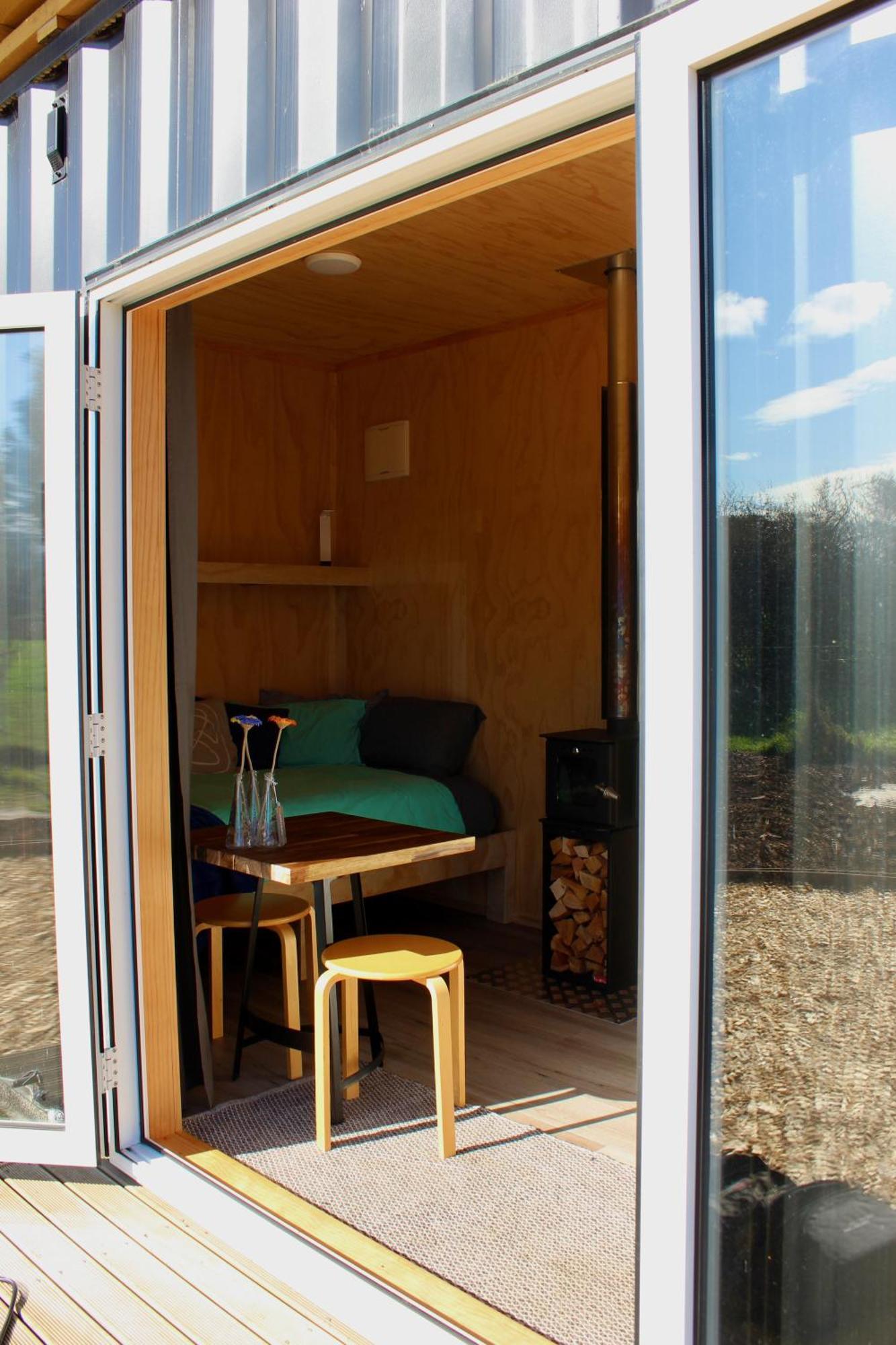 Cosy Tiny Container Cabin Carterton المظهر الخارجي الصورة